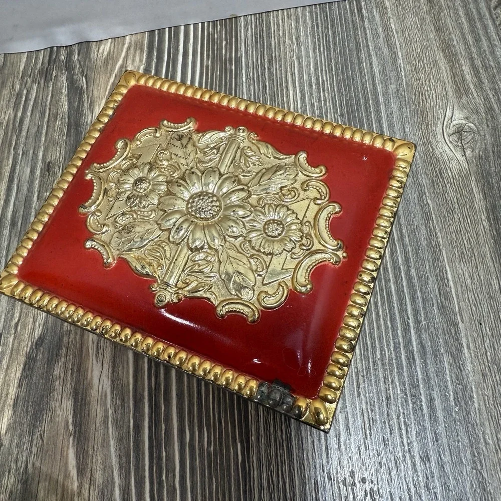 VTG Brass Trinket Box Red With Gold Tone Flowers With Red‎ Velvet Lining Ornate